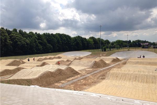 Aanleg BMX-piste - Sportinfrabouw NV